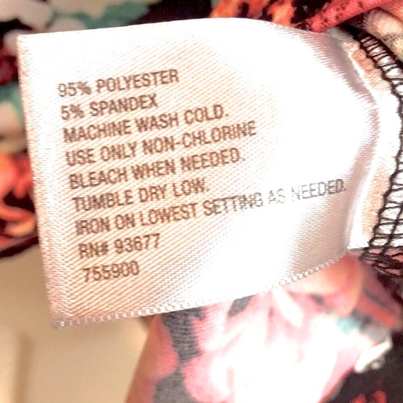 Floral Cap Sleeve Top - Picture 5 of 5